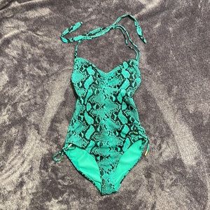 Swimsuit Green and Black Snakeskin pattern. Size M. Like new.